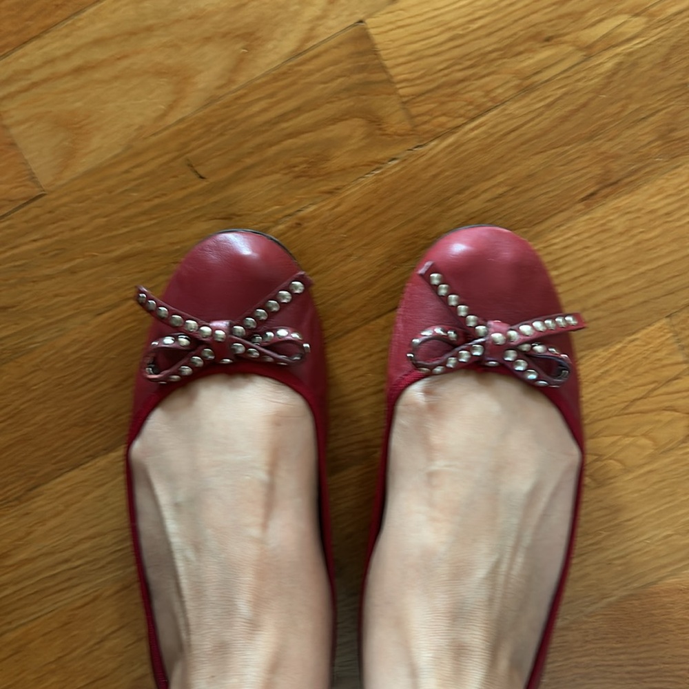 GAP Red Flats with Rhinestone Bow - Picture 6 of 6